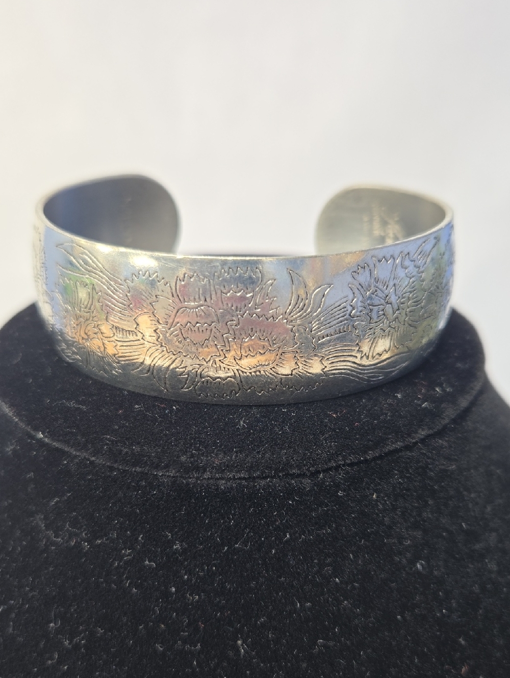 Vintage Leonard Pewter Etched Cuff Bracelet - Carnation Design